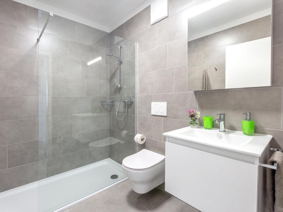 Apartment Loctowers A3-4-3 By Interhome Locarno Esterno foto